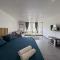 Beautiful front beach studio at Mt Vernon