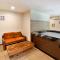 Luxury Condo On River Next to Ski Resort I Hot Tub I Views I Best Price I FREE Adventures Daily