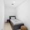 Palm View Paradise 3 bed apartment w private beach - Dubaj