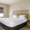 Country Inn & Suites by Radisson, Tampa Airport North, FL