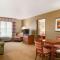 Country Inn & Suites by Radisson, Sycamore, IL