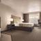 Country Inn & Suites by Radisson, Cottage Grove, MN