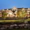 Country Inn & Suites by Radisson, Manchester Airport, NH