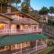 StayVista at Cliffside - Kasauli