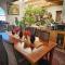 Beit Shalom before known as Best Little Guesthouse - Oudtshoorn
