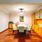 AaronL Homestay