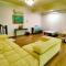 AaronL Homestay