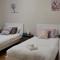 Stylish House in Geelong for Large Family or Group