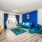 Sleek and Stylish 3 Bed in Greenock - Sleeps 8
