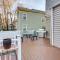 Pet-Friendly Salem Apartment with Shared Deck!