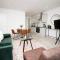 2 BR with Free Parking - Swindon