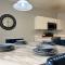 258 Sunset themed retreat- Sleeps 10