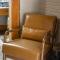 Stonegate Lodge Sleeps 4 Fast WiFi Firepits TV Salt Water Pool Room #204