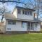 Pillsbury Point Cottage on West Lake - Arnolds Park