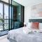 Bright 1B West Melbourne apt w free parking #MV09