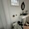 apartamento em bairro nobre suíte com ar condicionado e banheira com hidromassagem