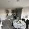 Westland Suites - Stylish, Modern, Elegant, Central Apartments