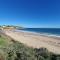 Luxury home in Christies Beach with King Bed, NBN, Netflix, 3Bed 2Bath