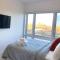 Dockside Relaxing Private Bedroom,, - Whitby