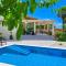 Crassula Summer Villa with Private Pool - 克拉斯