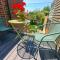 The Hideaway - Central Townhouse with garden, roof terrace & parking