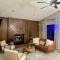 Charming Condo Near WFU and Hospitals, Full Kitchen, Strong WiFi, In-Unit Laundry