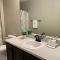 Charming Condo Near WFU and Hospitals, Full Kitchen, Strong WiFi, In-Unit Laundry