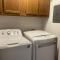 Charming Condo Near WFU and Hospitals, Full Kitchen, Strong WiFi, In-Unit Laundry