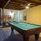 The Hideaway Home With Large Pool And Billiards Table