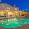 The Hideaway Home With Large Pool And Billiards Table