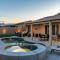 Desert Noir Modern Chic Pool Retreat - إنديو