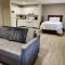 Wapiti Lodge