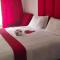 Ouklip Place Hotels