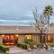 Amazing views! 6BR wine country & farm experience!