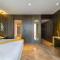 *Five Palm* 2bdr Private Beach - Dubaj