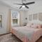 Contemporary Home, Close to Downtown and NCCU