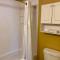 Large Townhouse, Lower Floor with AC, City Center