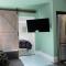 Comfy Apt, Top Floor, Excellent Kitchen