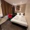 Dam Hotel