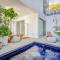 Malibu Breeze - hot tub, ocean view, steps to beach