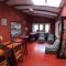 B&B Sun Gate