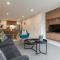 Urban Nest - Entire Townhouse and Free Parking