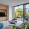 Urban Nest - Entire Townhouse and Free Parking