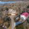 Quiet 1 Acre Lake House Nestled in the Woods 4B/4B