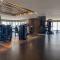 Burj Khalifa Views 2BR with Infinity Pool Downtown - Dubaj