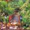 Jacuzzi Hut Staycation