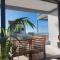 Beach, Ocean view & Bright House Ericeira - إيريسييرا