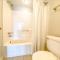 Lake Bungalow Kingston Resort w Beach and Pool - Myrtle Beach