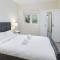 The Grange Sleeps 8 Family Retreat Free Wi-Fi & Parking - Cheltenham