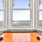 Remarkable Penthouse - Sea Views - Worthing